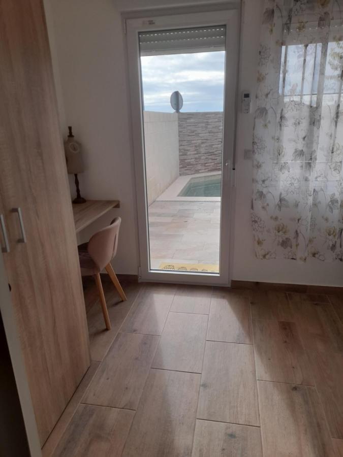 Las Tres Llaves Apartment Barcience Exterior photo